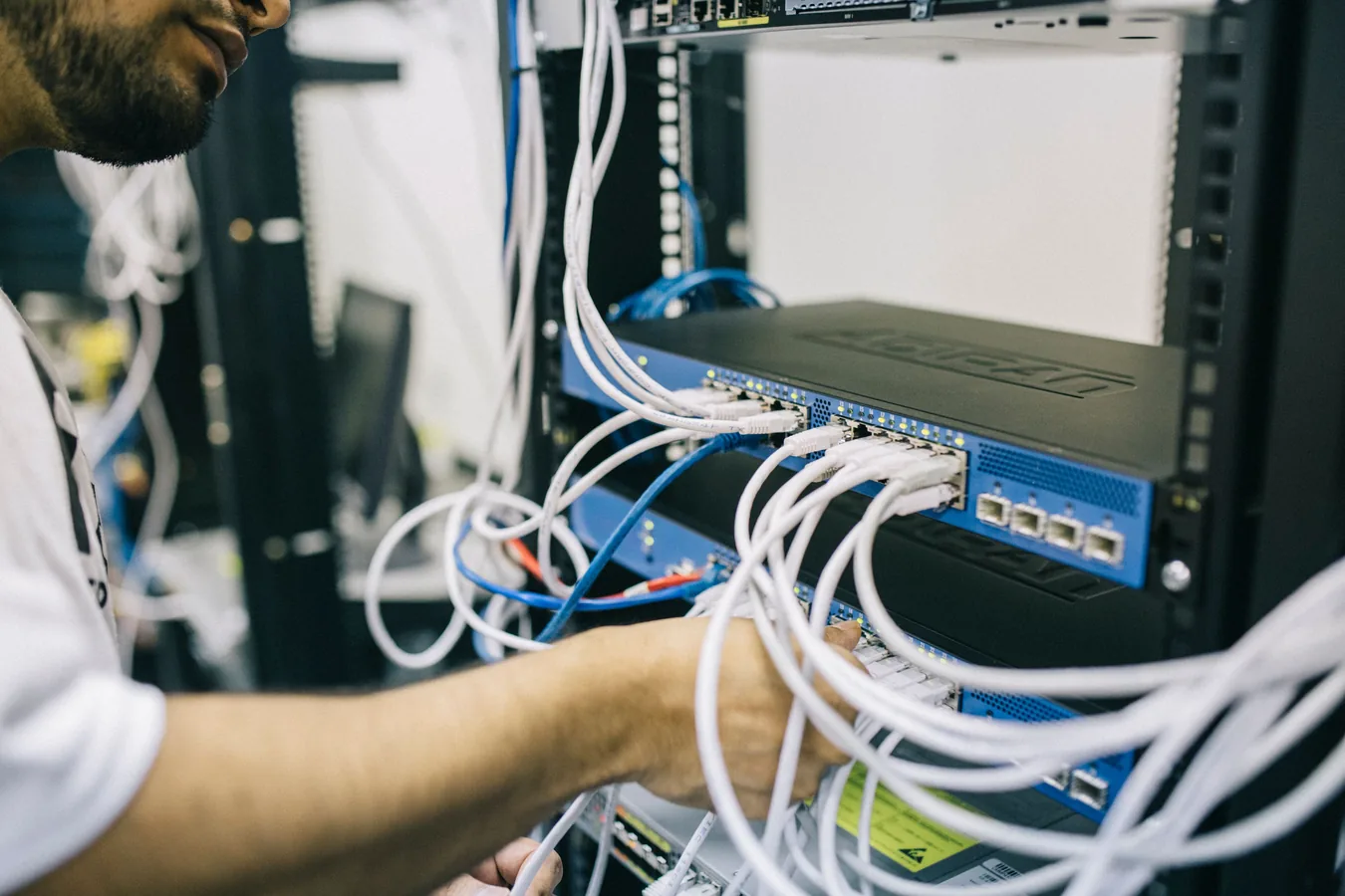 Business IT support network equipment service in Tampa Bay