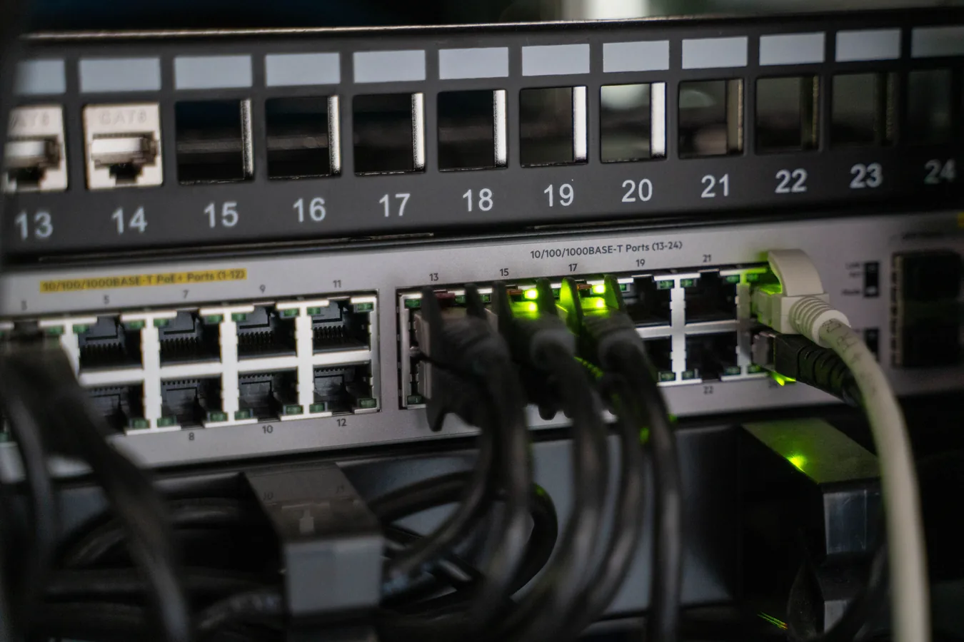 Network equipment setup for reliable local IT support